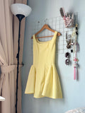 D04 Classic Dress